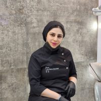 خانم دکتر زهرا قربانی جراح و دندانپزشک